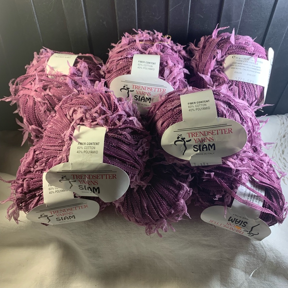 Trendsetter Yarn Siam